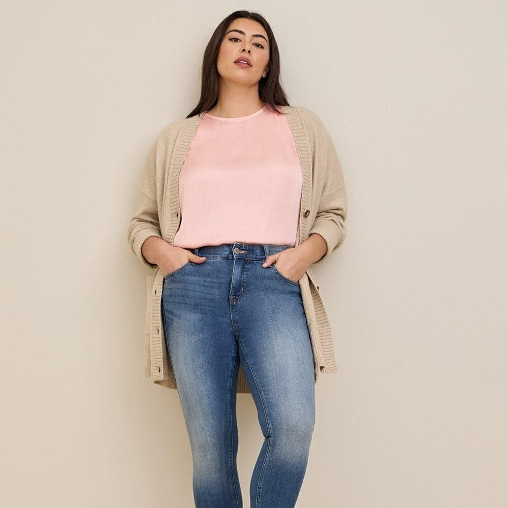 Torrid - Satin Shell Top in Pink​​​​​​​​​​